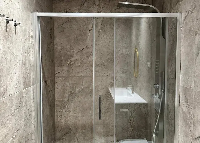 Angel Wings Premium לובליאנה